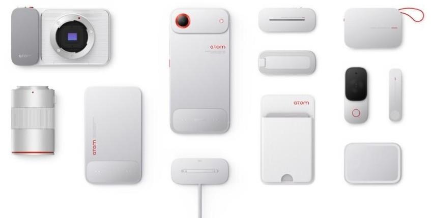 レンズも電池もその日の気分。Tecnoのモジュールスマホがおもしろい