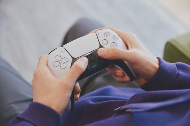 PS5って正直どうなの？ 久々に遊んだら、時間が溶けた | ギズモード 