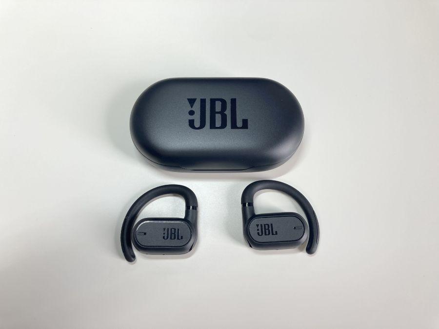 初めてのオープンイヤーが、JBLで良かった。毎日の散歩がもっと特別な時間に