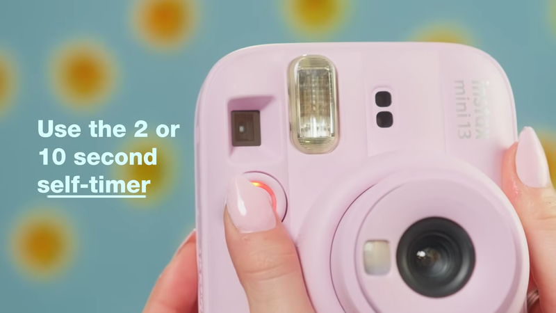 自撮りチェキが楽勝ウィィーン！ 最新機種「instax mini 13」出ます