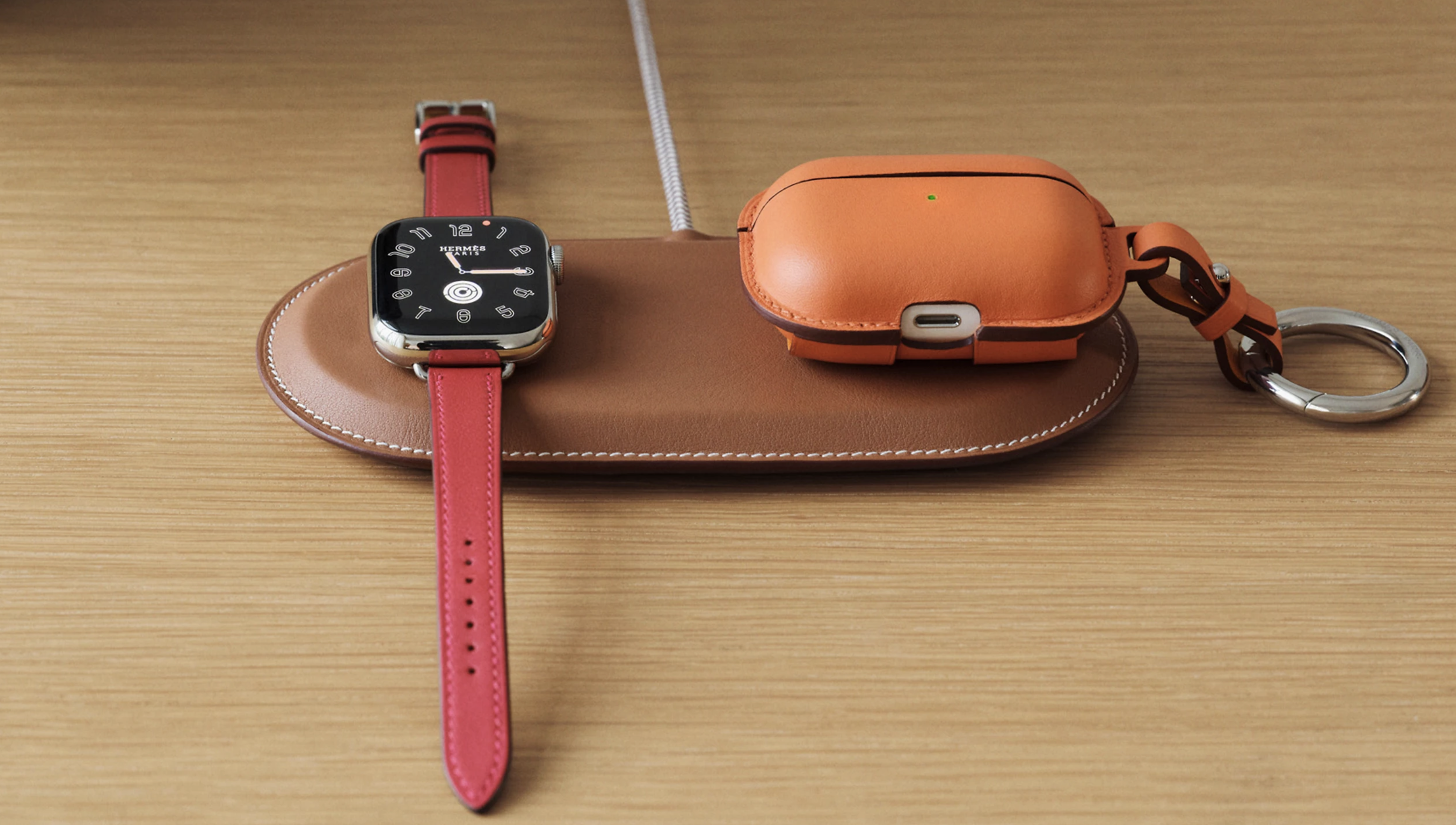 エルメスから良いお値段すぎるMagSafe充電器が登場