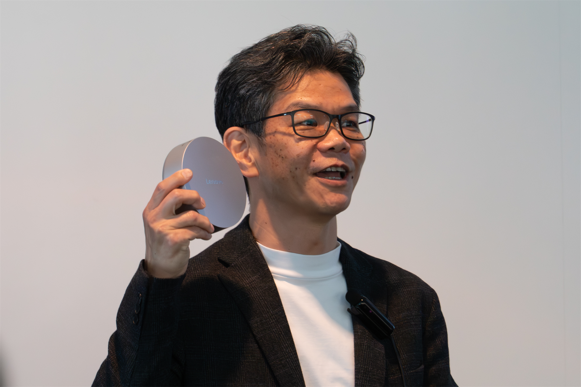 かっこかわいい、レノボ春の新作デスクトップ