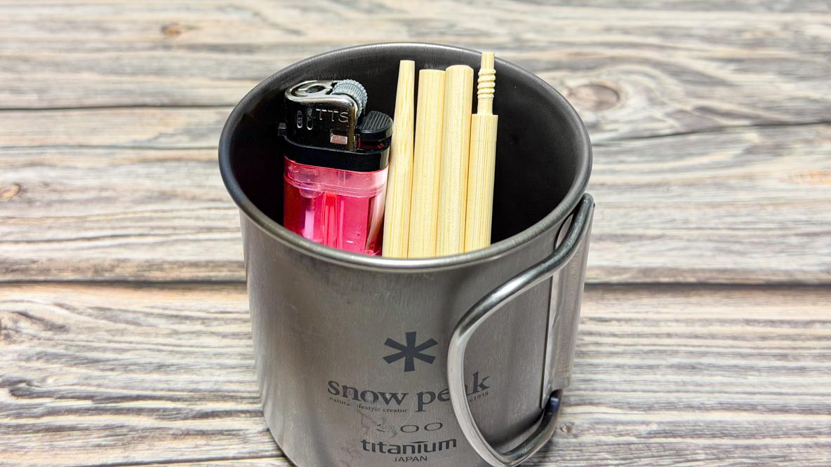 一膳5.5円の衝撃。ダイソーの竹箸なら分割式でコンパクトに収まる