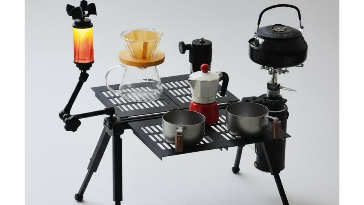 “ただの便利”じゃつまらない！ギア好きのロマン全開なカスタムテーブル「機銃犬」