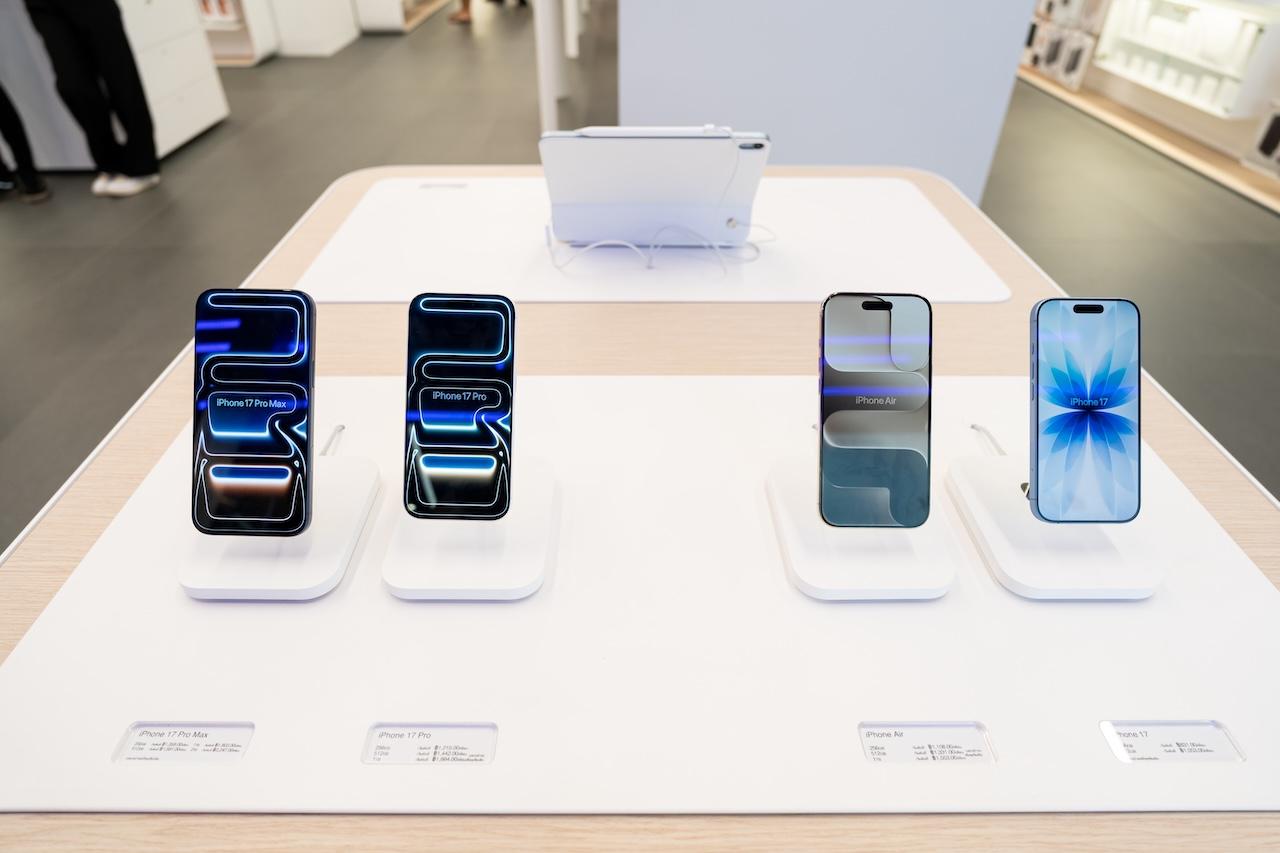 iPhone 20は「真のガラス板」を目指してるけど、まだ難しいらしい