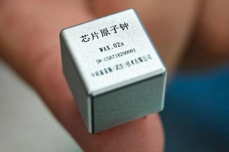 世界最小の原子時計は極小キューブ。300年に1秒しかズレません