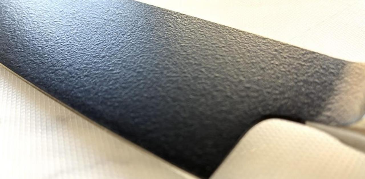 もう包丁で悩まない!料理研究家も愛用する「クロの包丁」で、毎日の料理が驚くほど楽になる!