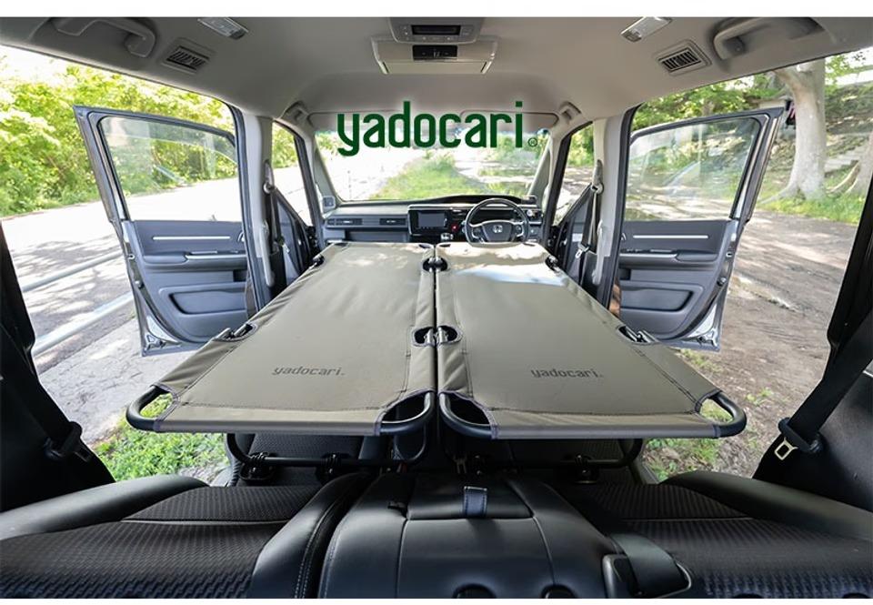 【好評につき再販】車内にフルフラットの寝床が爆誕！車中泊のための専用ベッドが快適すぎた