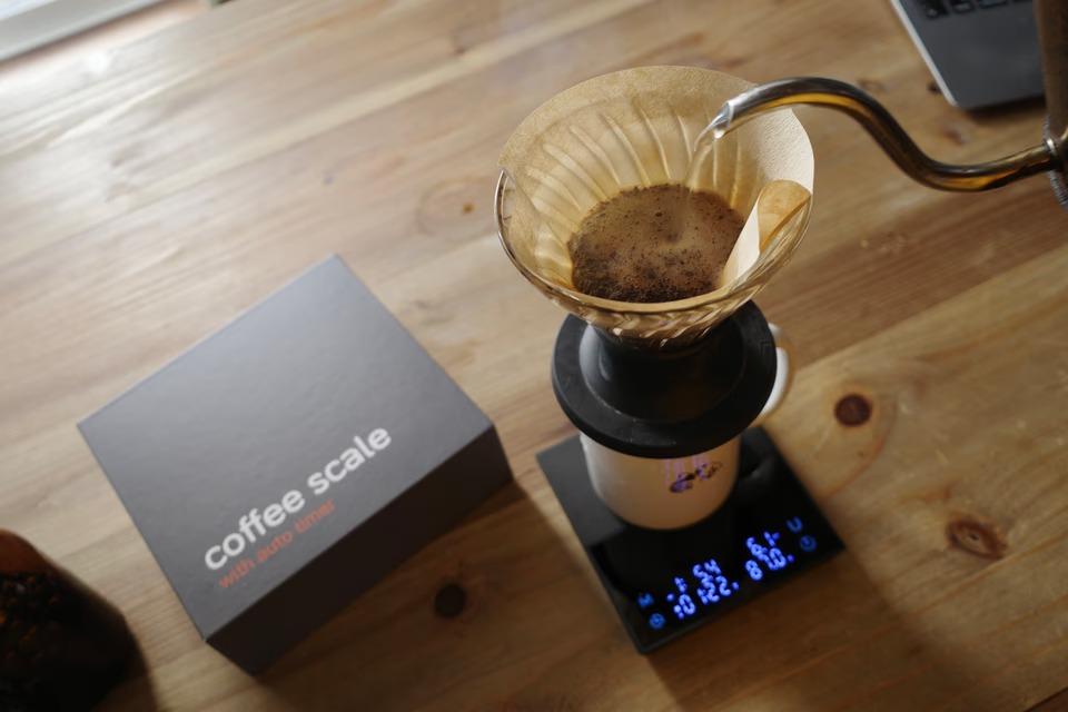 コーヒー好き歓喜。流速・比率・時間をリアルタイムで追うドリップが、想像以上に楽しいぞ！