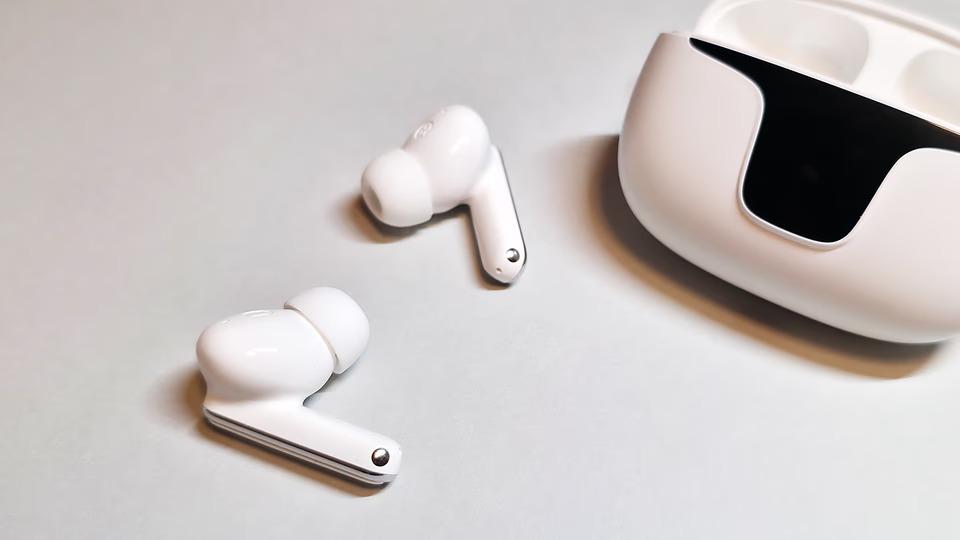 一般化したAIイヤホン翻訳機、結局どれを選ぶのが正解？性能や価格バランス的にこれなんかどう？