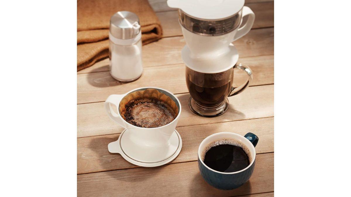 お湯を一気に注いで待て。プロ級「雑味なしコーヒー」が飲めるぞ