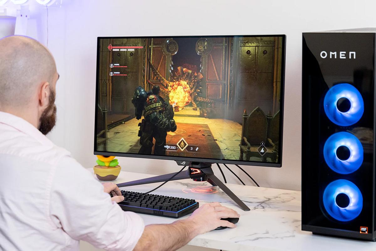 ASUS ROG Swift OLEDレビュー：デカくて、きれい！ いい意味でやりすぎ 