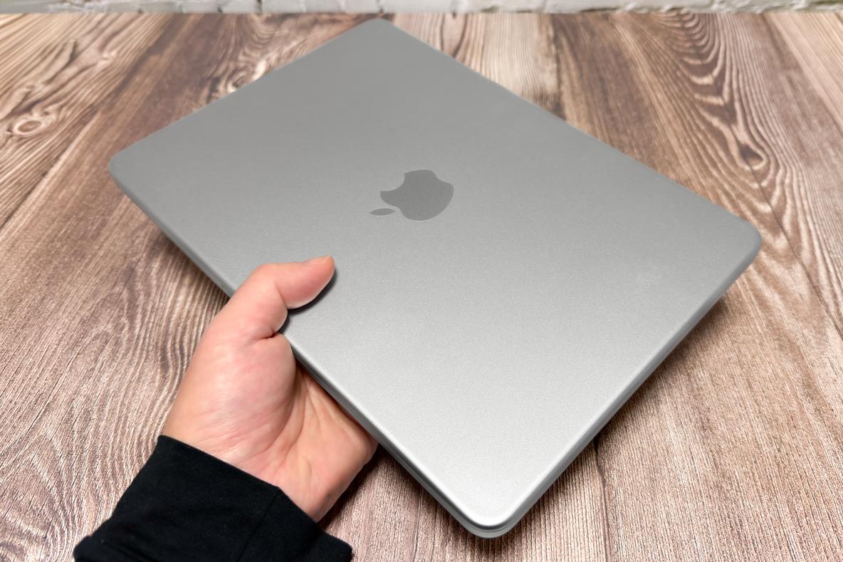 携帯性に全振りした12インチMacBookから、MacBook Neoに乗り換えた結果