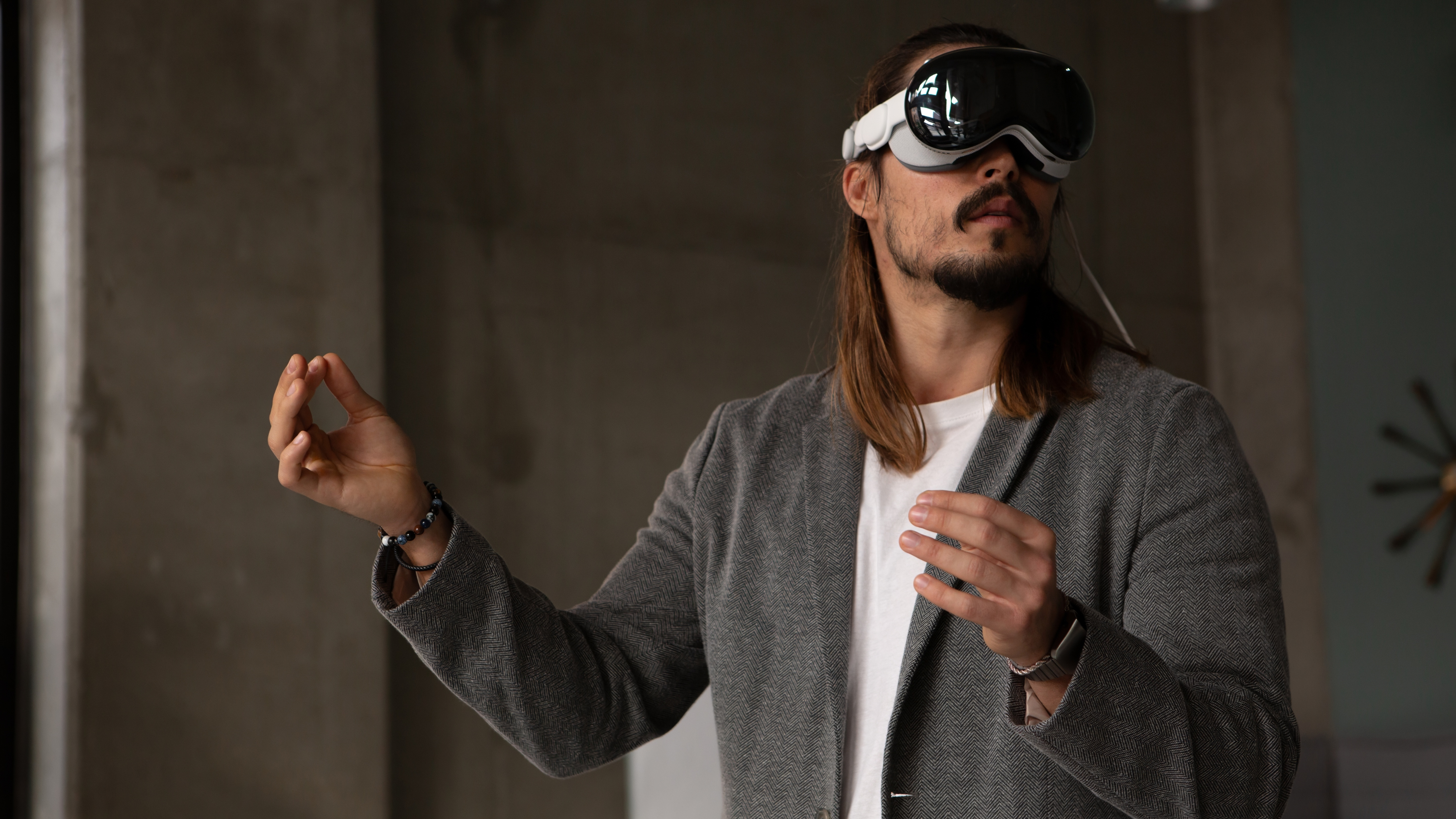 カラフルなiPhoneとマッチ？ 今年はAppleのスマートグラスも出るかも