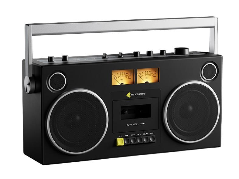 80年代っぽいのにBluetooth。しかも爆音仕様の令和版ラジカセ