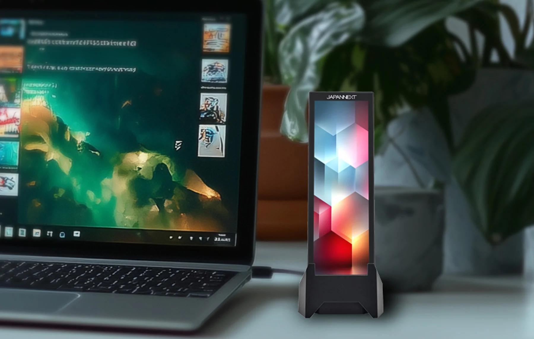 縦横自由自在の7.8インチ。GPT君、今日からここがお前の部屋ね