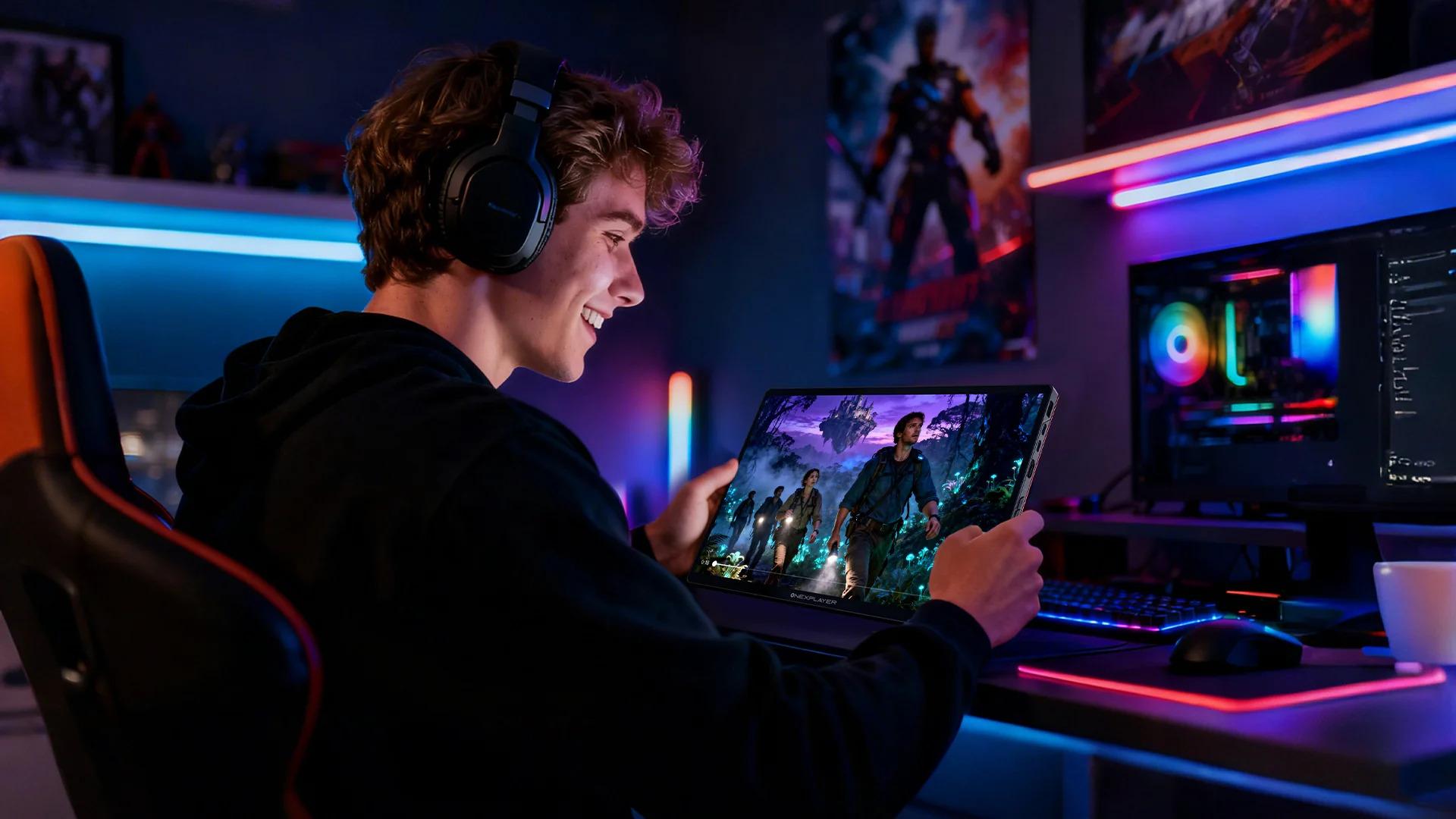 メモリ48GBで30万円。AIもAAAタイトルも余裕で動く2in1ノート