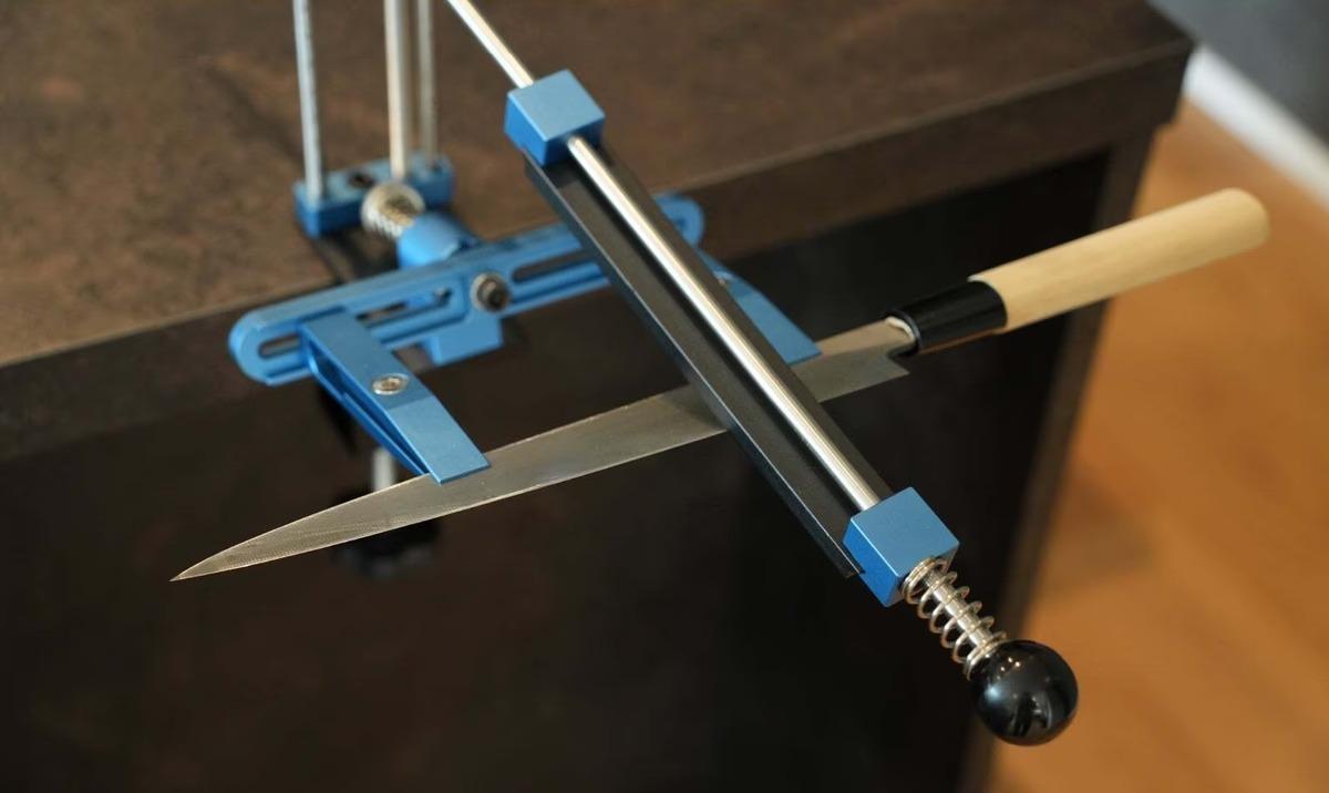 家事の包丁研ぎが「趣味」に。職人技を再現する優秀シャープナー