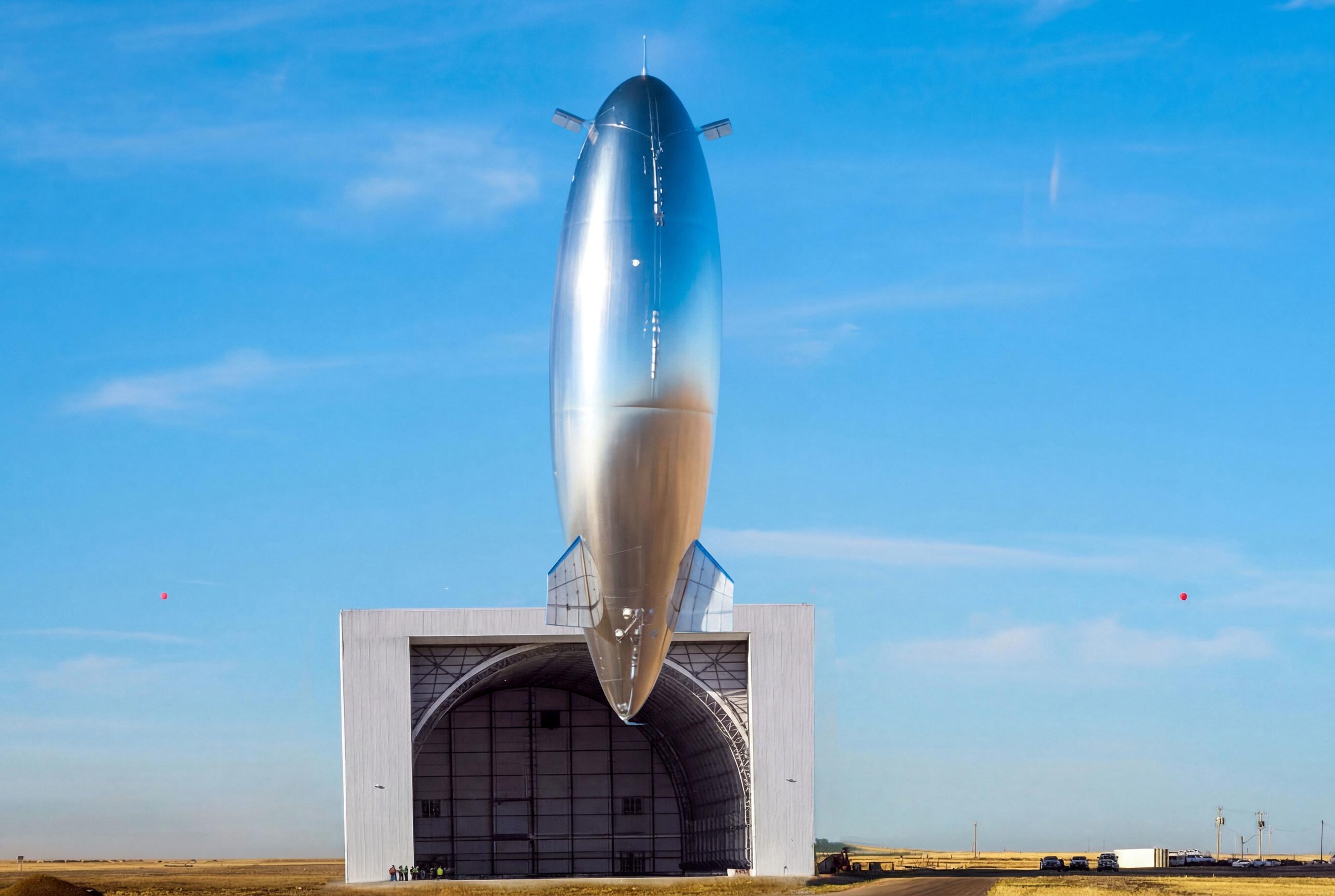 僕らのインフラを守る新たな味方「太陽光発電飛行船」を紹介するぜ