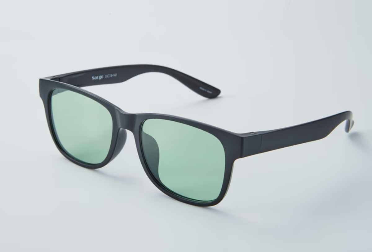 調光・偏光・UVカット搭載で超軽量。サングラスに欲しい機能をぜんぶ詰め込んだ鯖江のサングラス