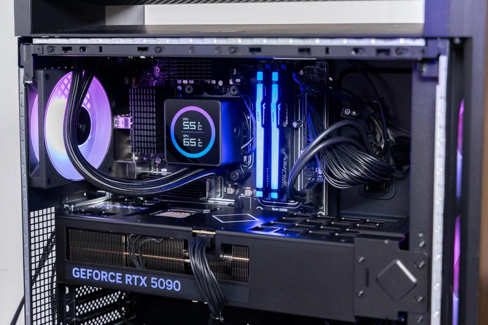 インテルの次世代チップ情報がリーク。52コアのCPUが誕生する可能性