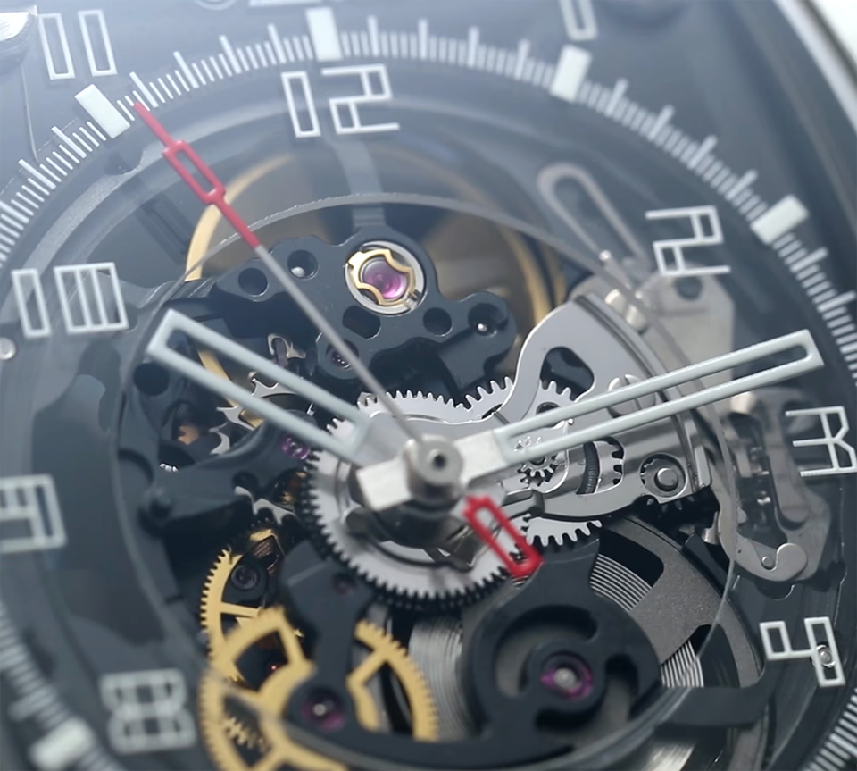 憧れのスケルトン自動巻き腕時計を手の届く価格で。Made in Japan