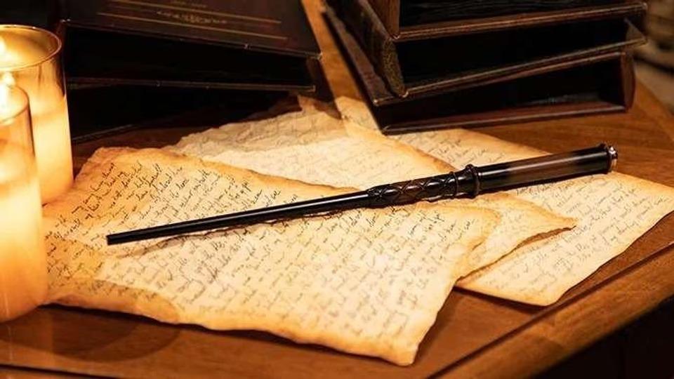 家中のリモコンを“魔法の杖”に集約。家電のON/OFF、音量、チャンネル切り替えもこれひとつで操作OK