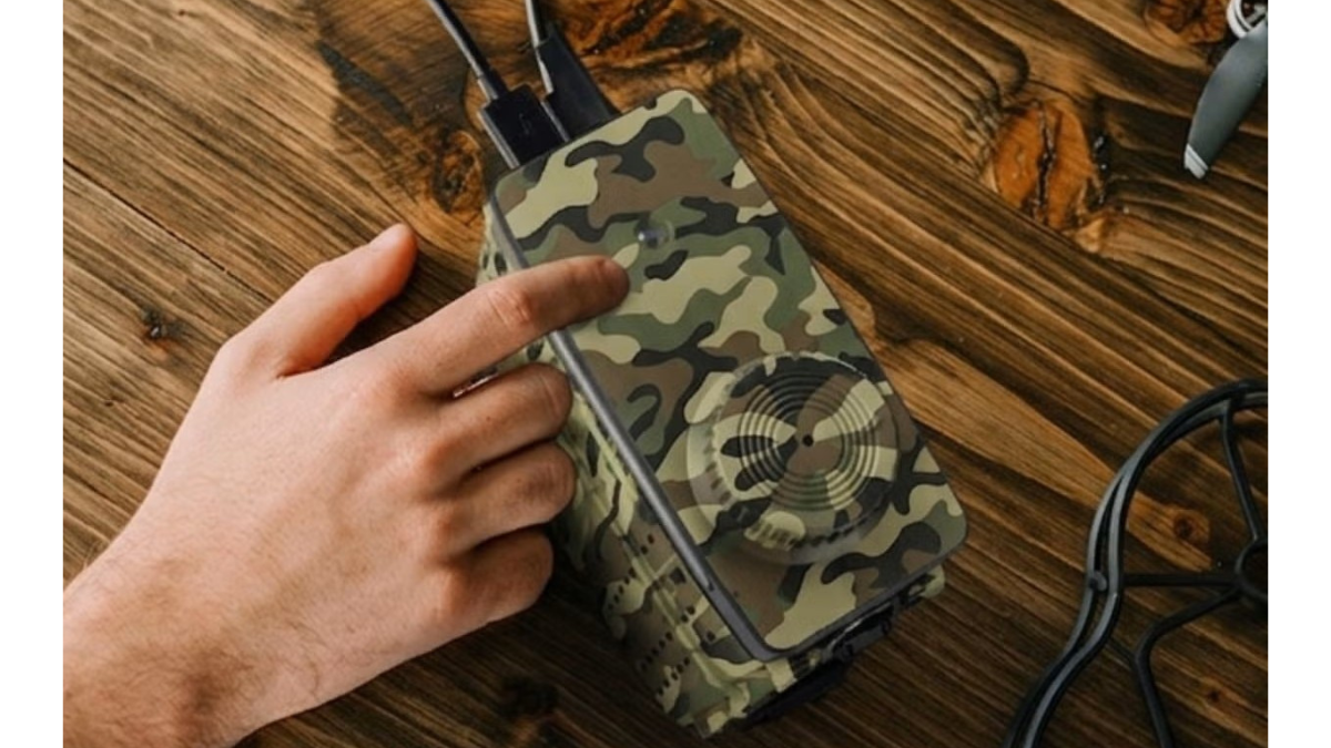 「いざという時に充電がない」を防ぐ。塩と水さえあれば電力を生み出せる新発想のバッテリー