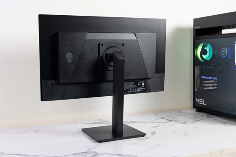 思ったより安い。Alienwareの27インチゲーミングモニター「AW2726DM