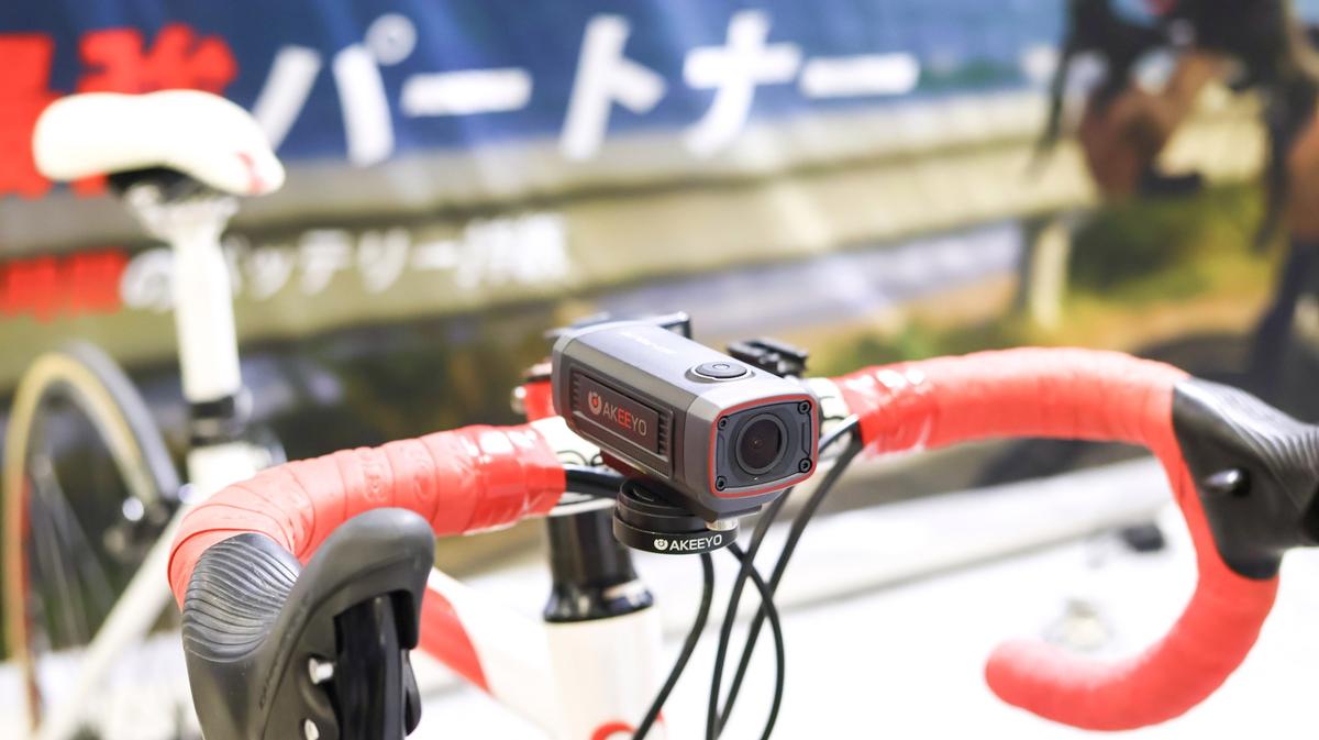 自転車も自己防衛を。ハンドルにつけられる「ドライブレコーダー 