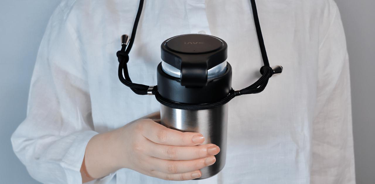 フタしてハンズフリーにできる保冷缶ホルダーでアウトドア飲みが捗りそう〜