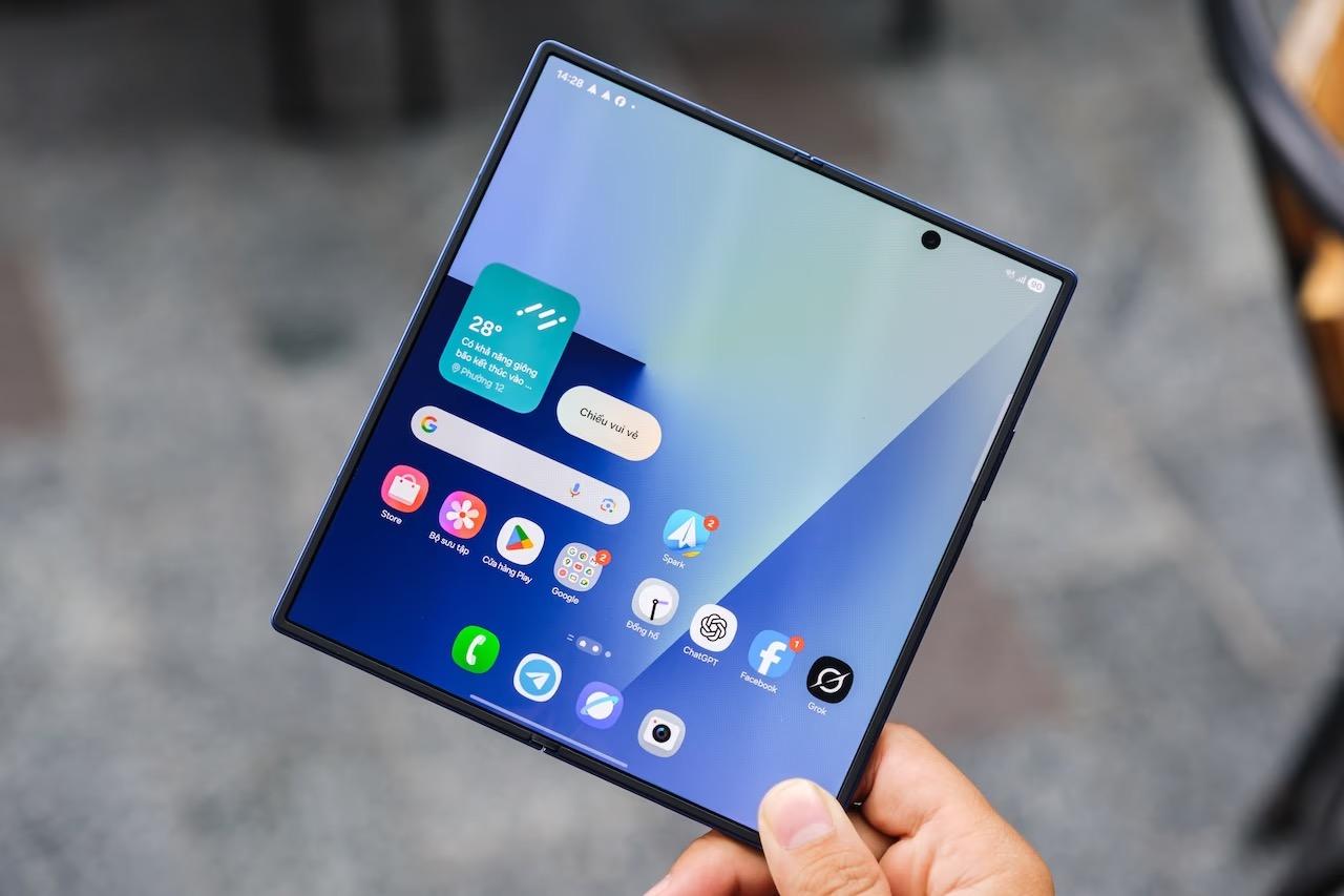 米サムスンのGalaxy Z Flip/Fold7リファービッシュ版、新品買った方が安いという皮肉