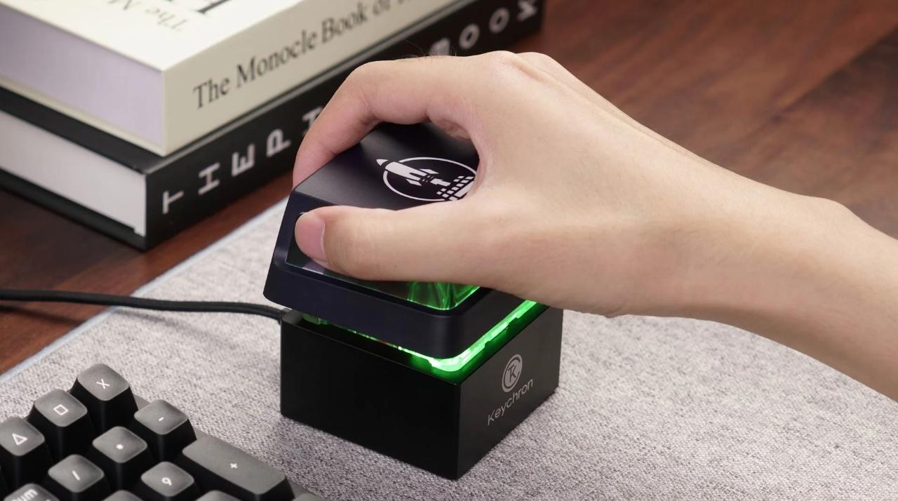 「ボスが来たボタン」にするでしょ。バカデカすぎる“1キーだけのショトカボタン”