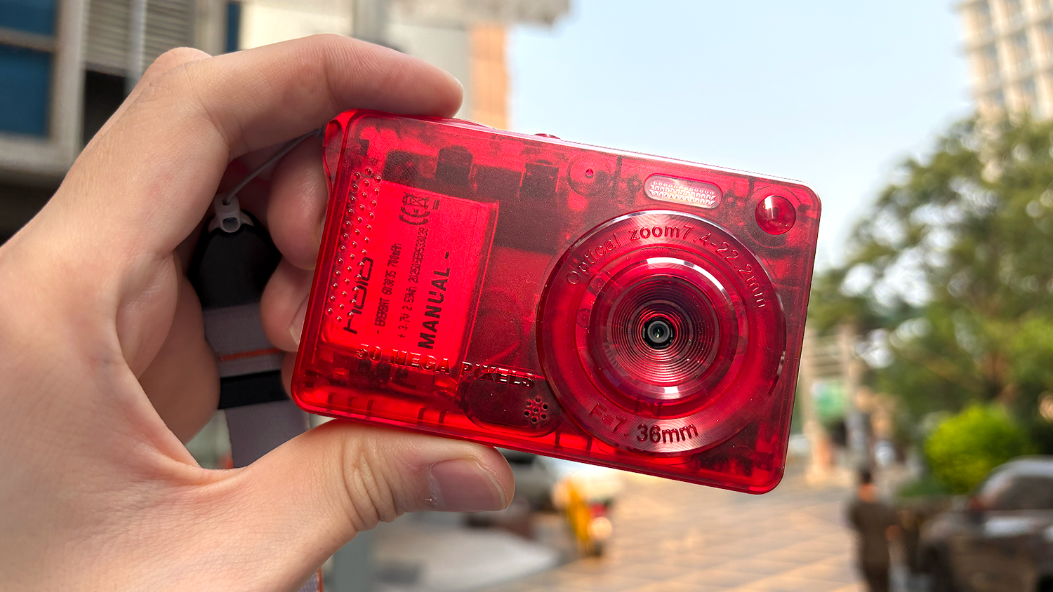 Y2Kなカメラ「Holo Digital Camera」を個人輸入して、中国を撮ってきた