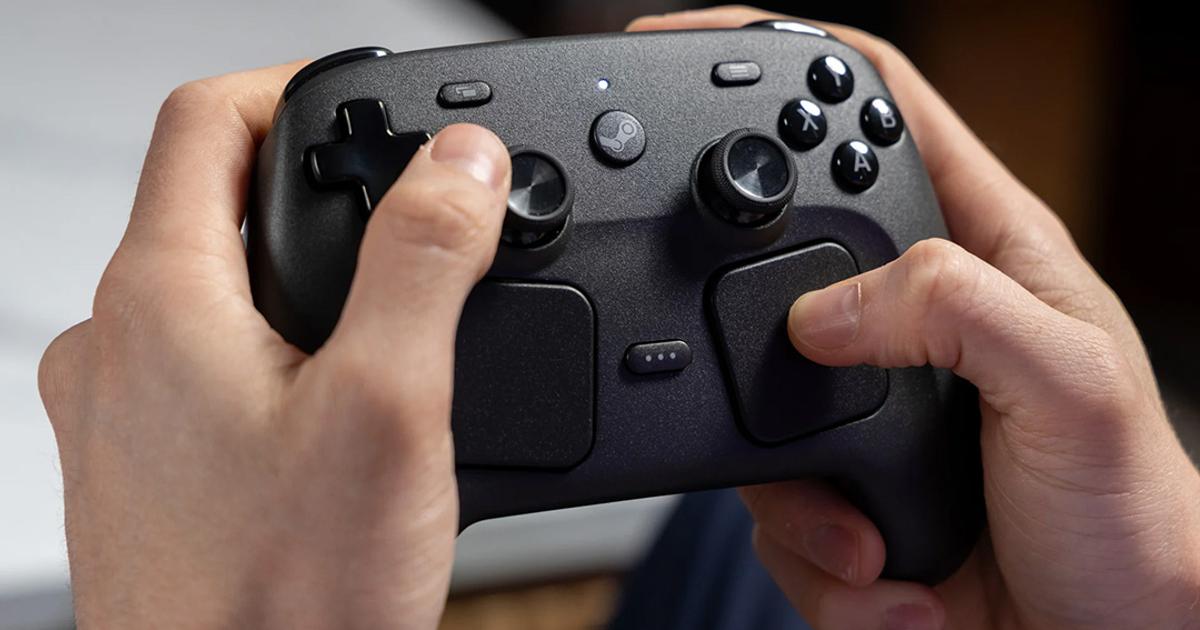 これは間違いない。トラックパッドで操作する「Steam Controller」を 