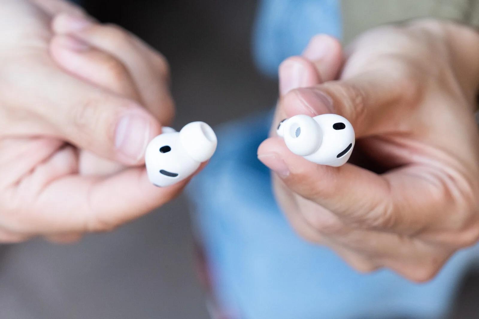 カメラ付きAirPods、カメラは撮影なし。AI機能のための周辺データ収集のみ