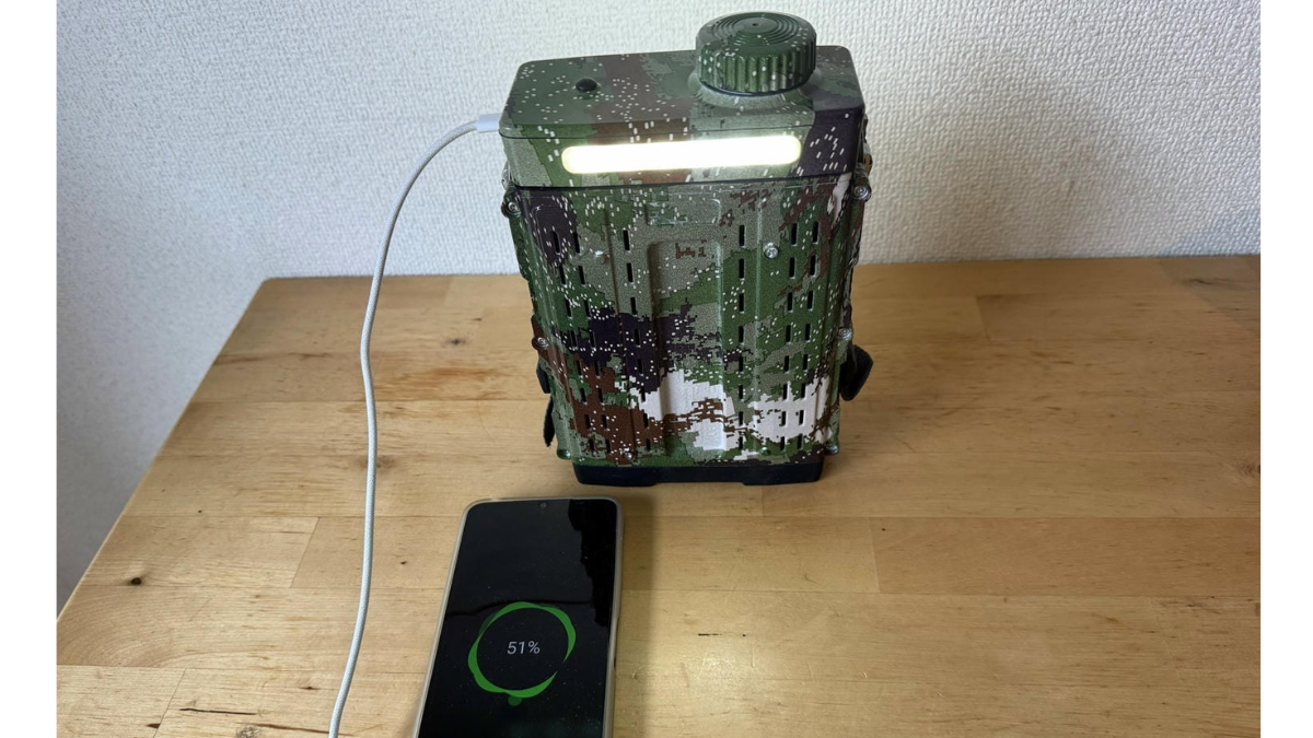 事前充電は不要。水や塩水で「その場で作れる」コンパクト発電機の実力