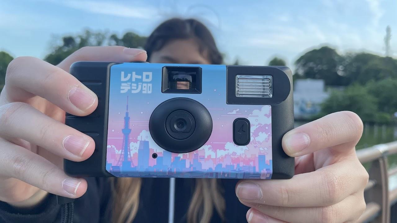 写ルンです」そっくりのデジカメ、画質もレトロで平成気分