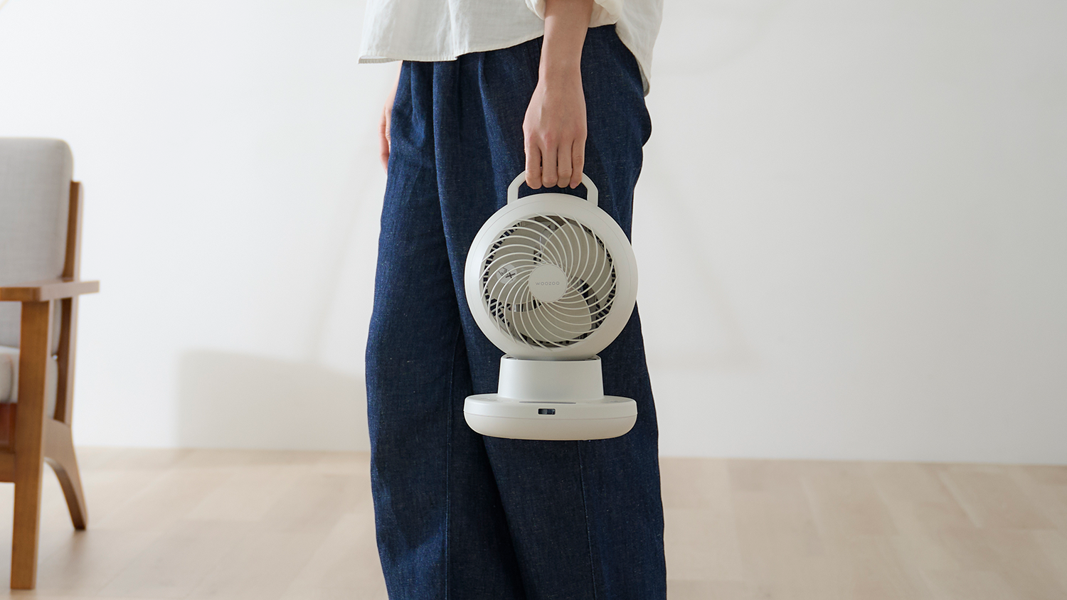 室温連動で「風」を変えて節電。このサーキュレーター賢いぞ…！