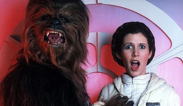【希少！！】 チューバッカの中の人が『スター・ウォーズ』の舞台裏写真を大量 SF・ファンタジー・ホラー