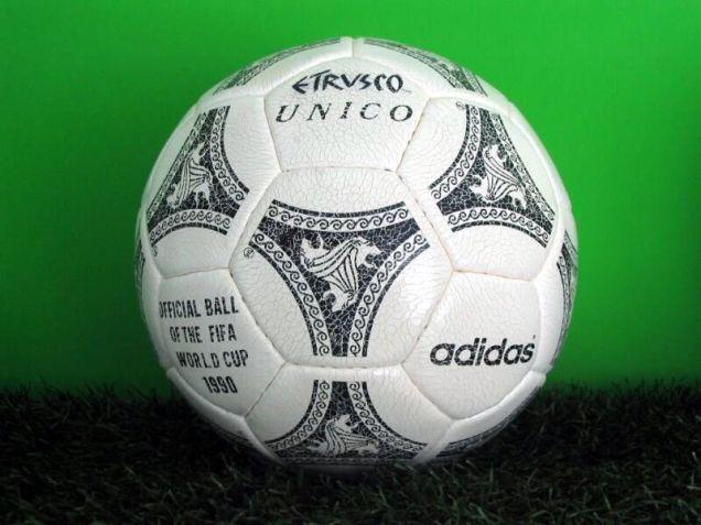 adidas Wカップ公式ボール　イタリア大会　1990年　アディダス adidas Wカップ公式ボール イタリア大会 1990年 アディダス 1930