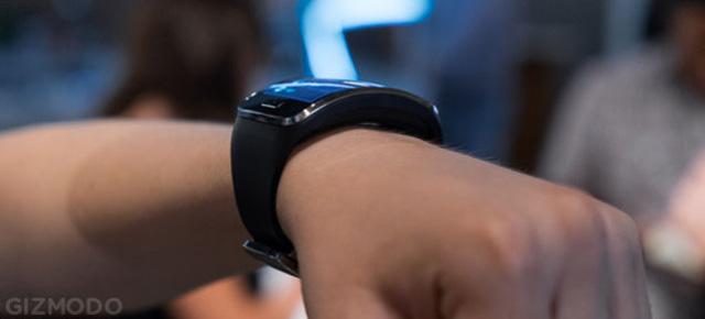 140903samsunggears02.jpg