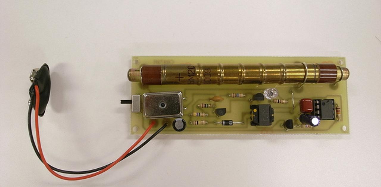 ガイガーカウンターキットを作ってみました | ライフハッカー・ジャパン