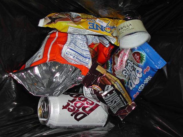 120328_trash.jpg