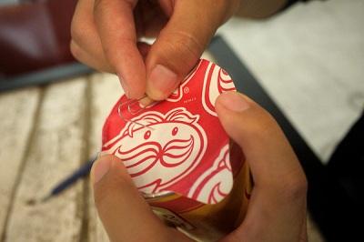 金環日食に備える！プリングルズの空き缶は「日食観察機」にもピッタリ