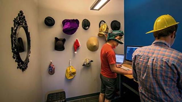 1208161030-shopify-08.jpg