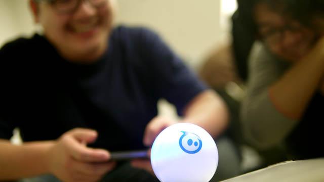 130926sphero_edit.jpg