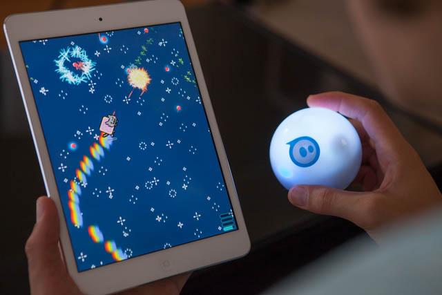 130926sphero_gaming.jpg