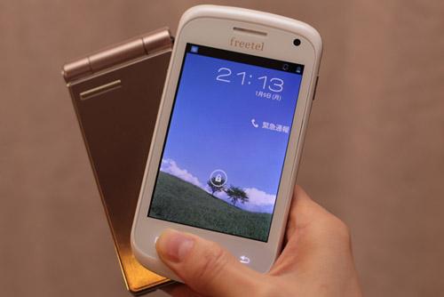 スマホはこれで充分」をハイクオリティで。シンプルな格安SIM