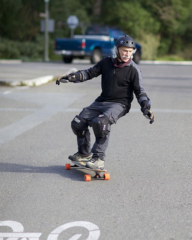 150130gizmodo_senior_3.jpg